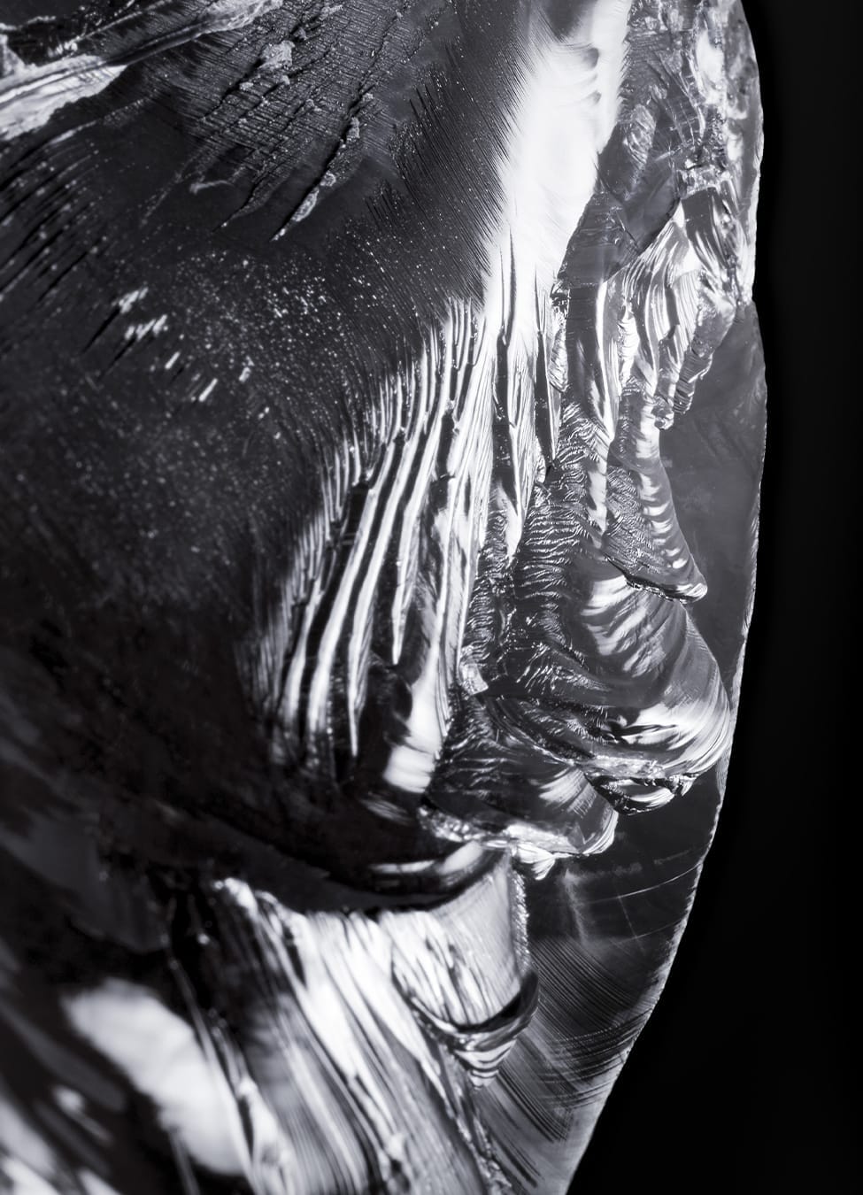 Sapphire crystal material